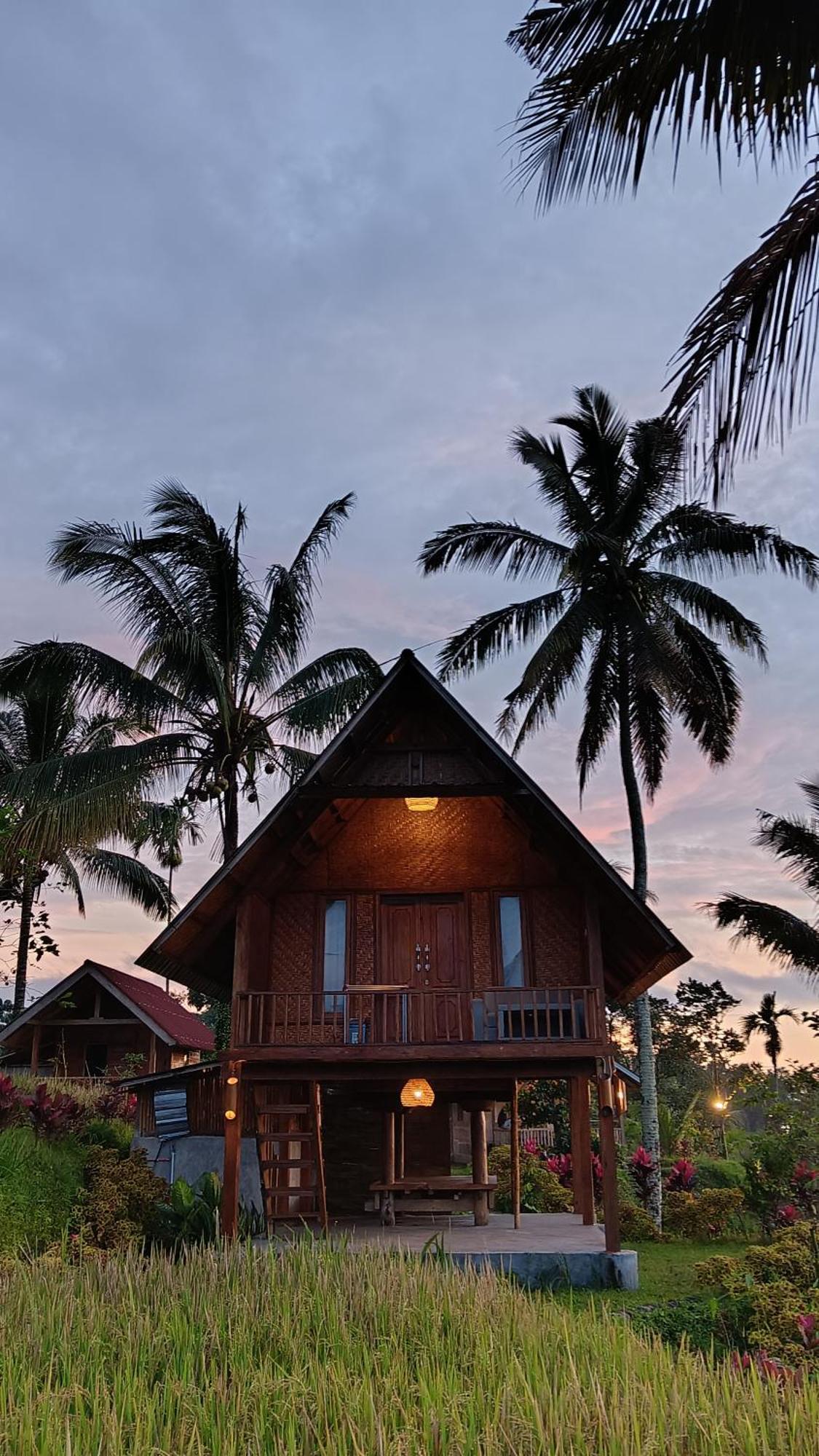 Dewi Rinjani Homestay Тетебату Екстер'єр фото